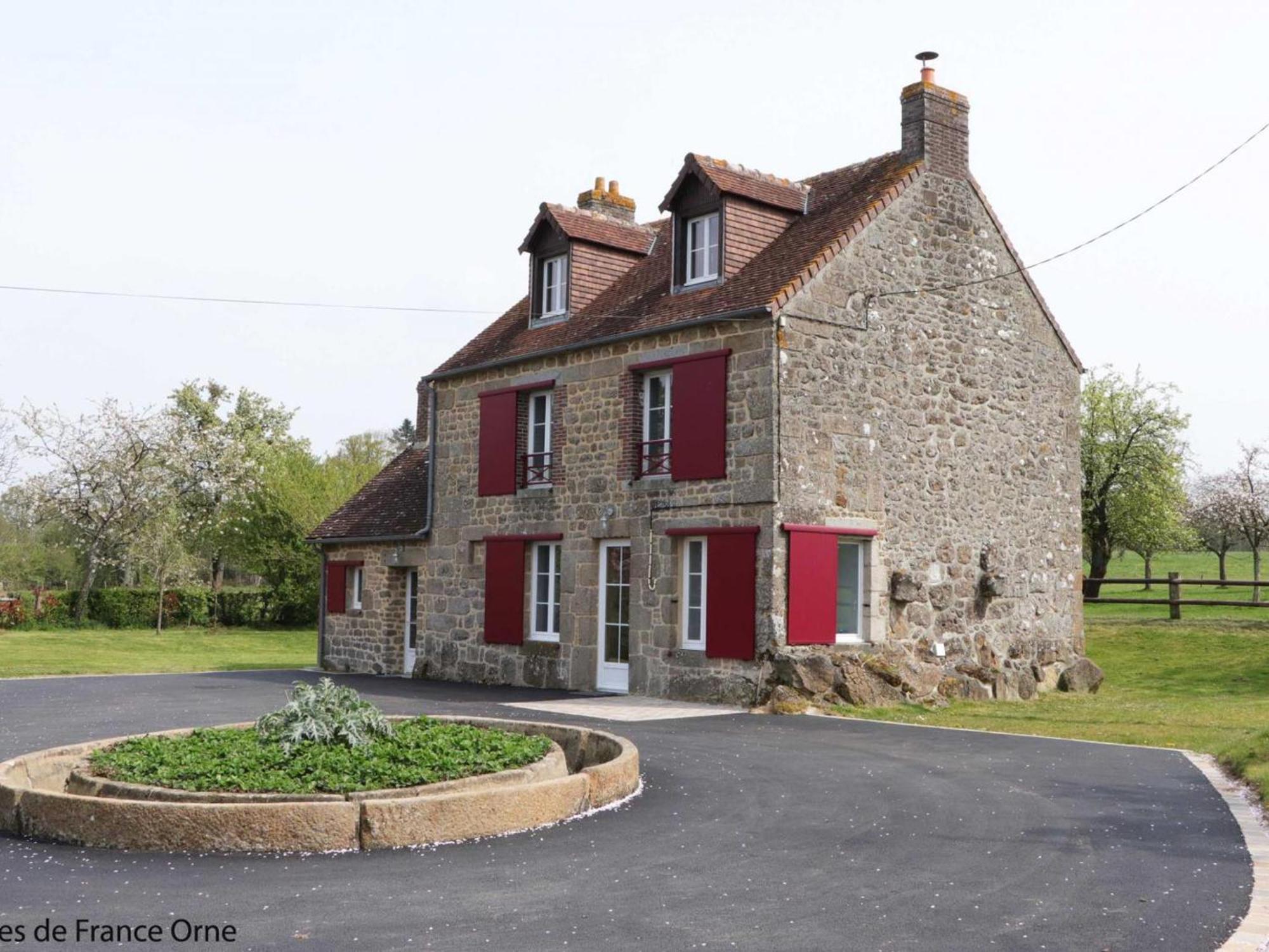 Maison Normande Renovee Avec Grand Jardin, Ideale Pour Famille, Proche Lac Et Randonnees - Fr-1-497-143 Menil-Gondouin Zewnętrze zdjęcie